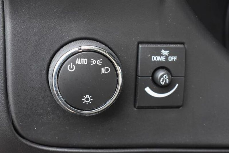 New 2025 Chevrolet Express 3500 Work VanImage 18