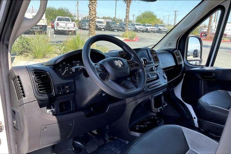 Used 2025 RAM ProMaster 2500 High RoofImage 14