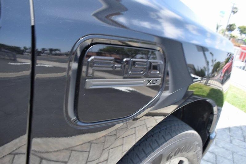 Used 2023 Ford F-150 Lightning XLTImage 5