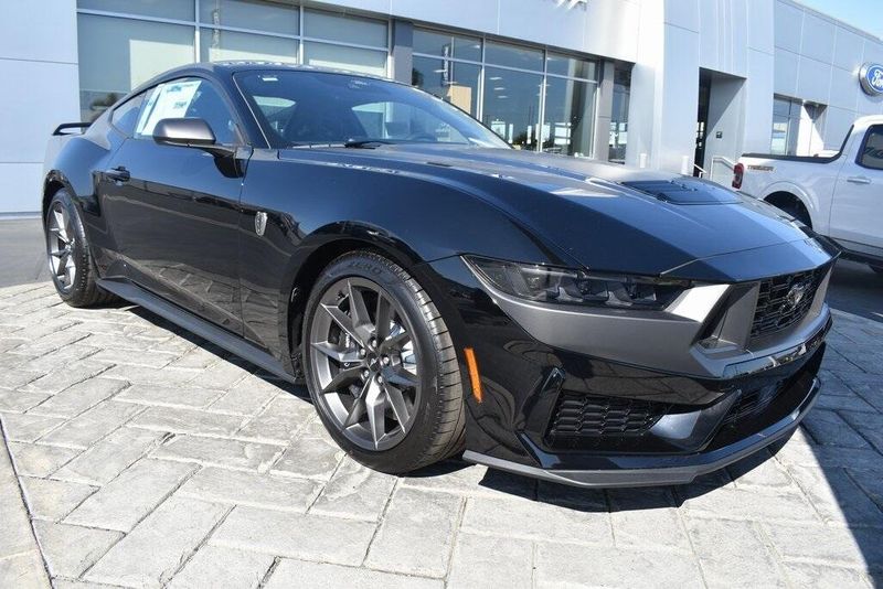 2025 Ford Mustang Dark HorseImage 29