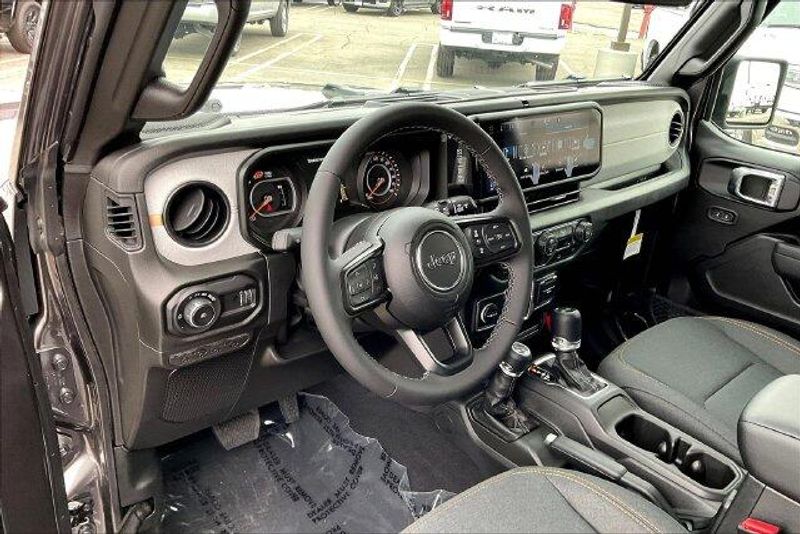 New 2027 Jeep Wrangler 4-door California EditionImage 6