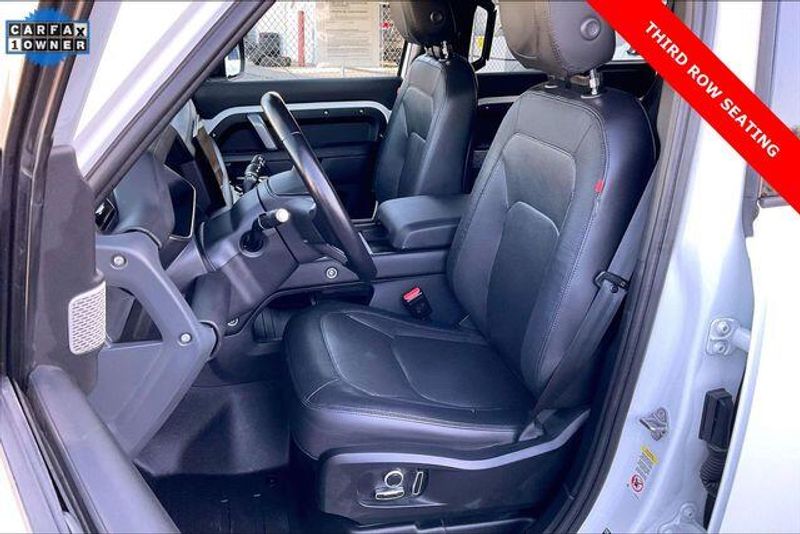 Used 2024 Land Rover Defender X-Dynamic SEImage 24