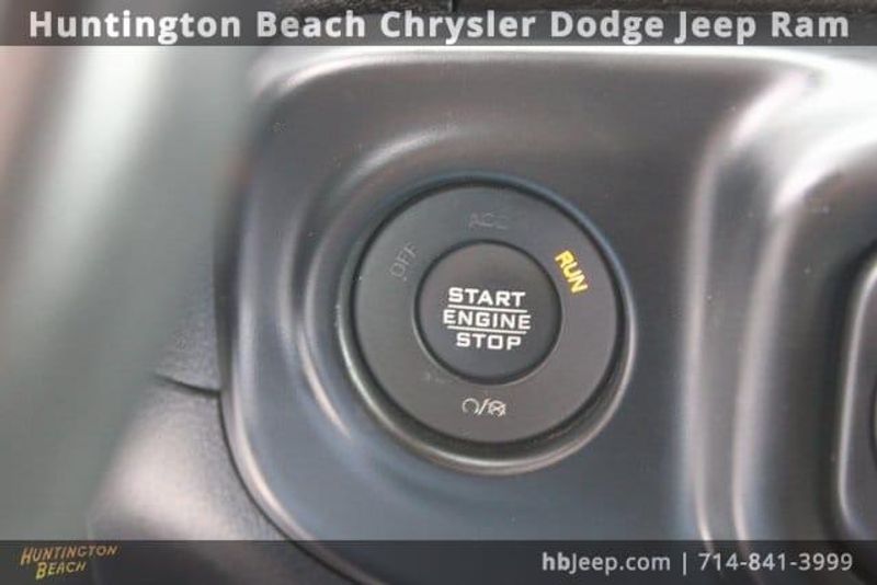 2022 Jeep Wrangler Unlimited SaharaImage 22