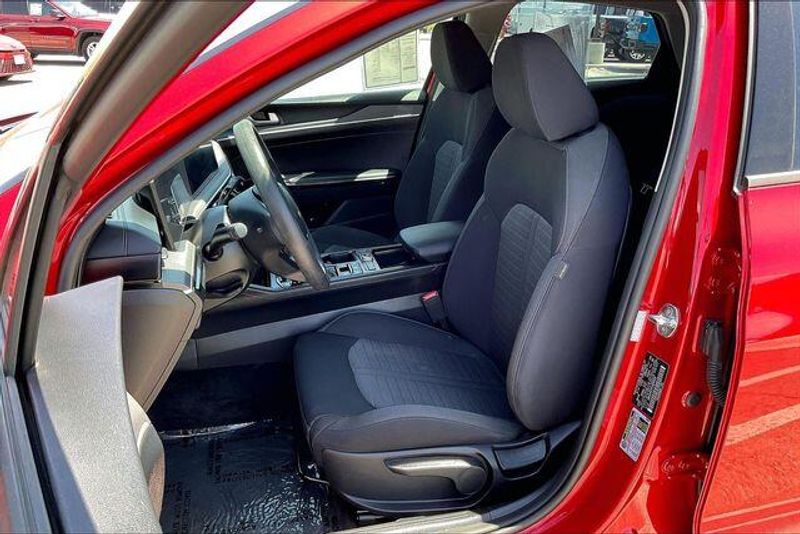 Used 2025 Kia K5 LXSImage 24