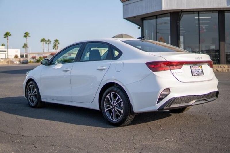 2022 Kia Forte LXSImage 5