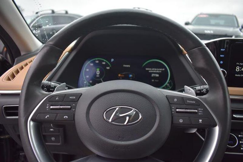 Used 2023 Hyundai Sonata Hybrid LimitedImage 32