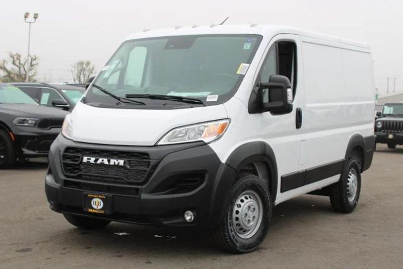 2025 RAM ProMaster 1500 Low Roof 118 WBImage 16