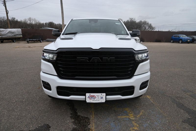 2025 RAM 1500 LaramieImage 3