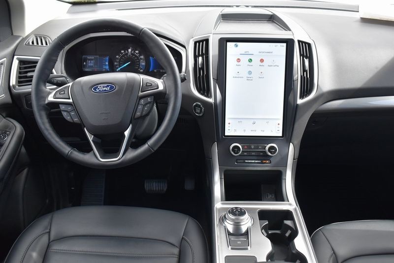 2023 Ford Edge SELImage 14