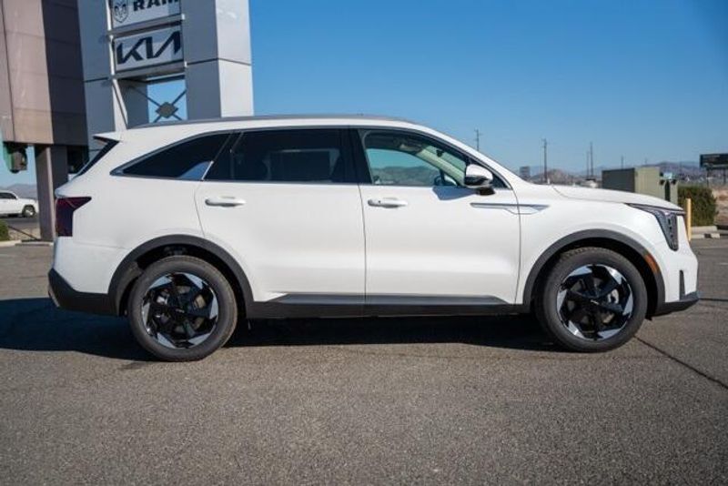 New 2026 Kia Sorento Hybrid EXImage 8