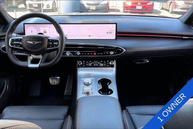 Used 2026 Genesis GV70 2.5T Sport PrestigeImage 15