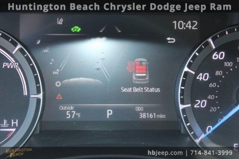 2021 Toyota Highlander Hybrid XLEImage 22