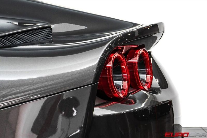 Used 2019 Ferrari 812 Superfast *HISTORICAL PAINT * IMMACULATE CONDITION*Image 18