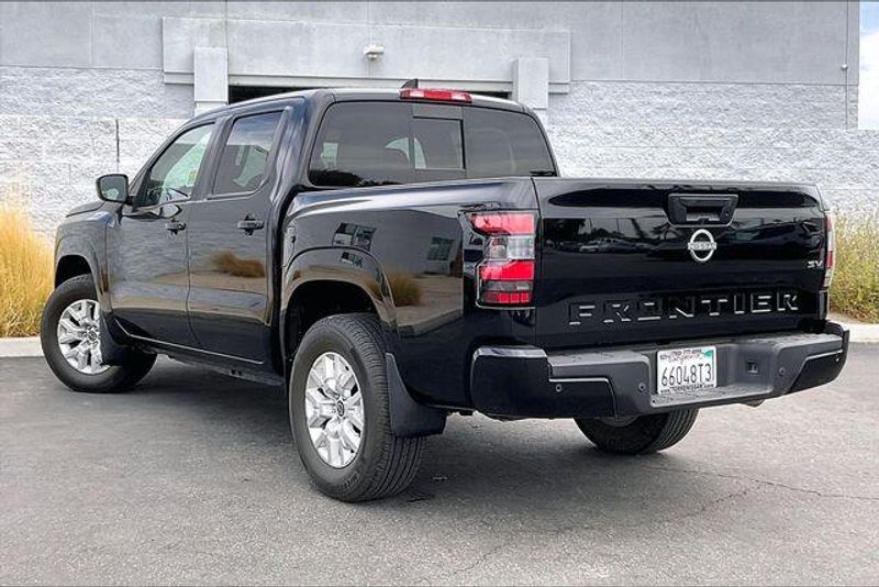 Used 2023 Nissan Frontier SVImage 10
