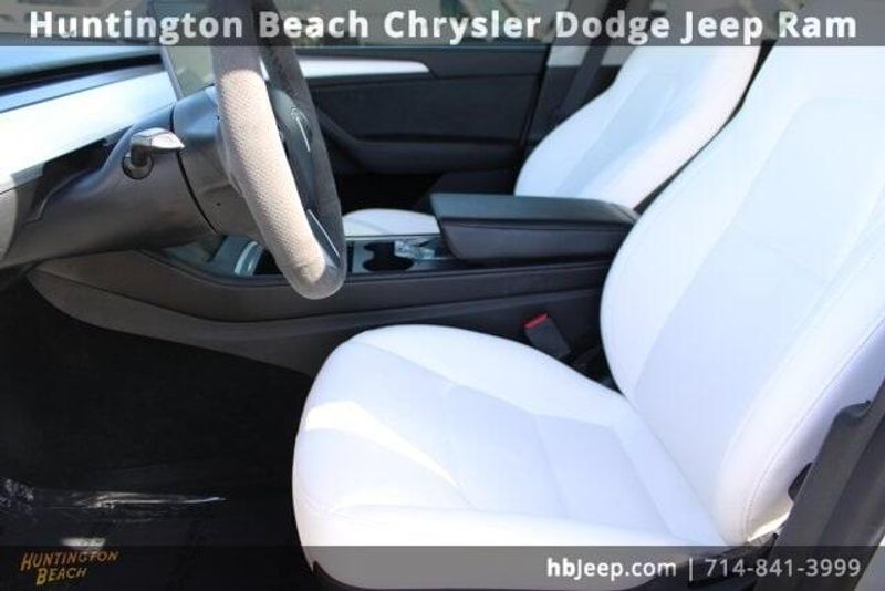 2022 Tesla Model Y PerformanceImage 29
