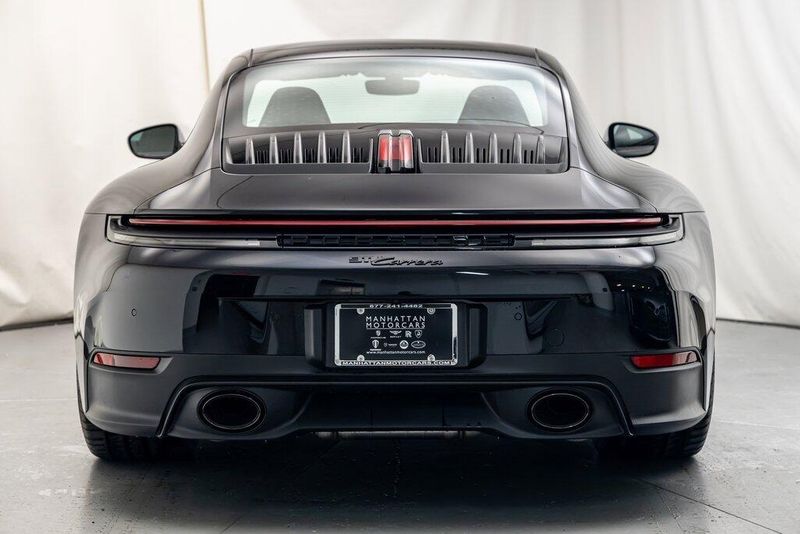 2025 Porsche 911 CarreraImage 4