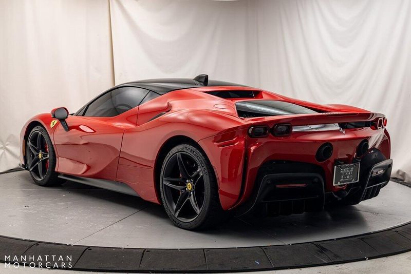 2023 Ferrari SF90 Stradale BaseImage 3