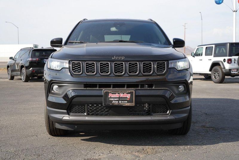 New 2026 Jeep Compass LatitudeImage 2