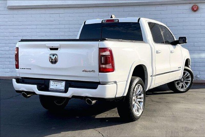 Used 2024 RAM 1500 LimitedImage 13