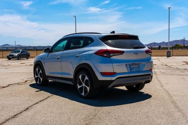 Used 2018 Hyundai Tucson ValueImage 5