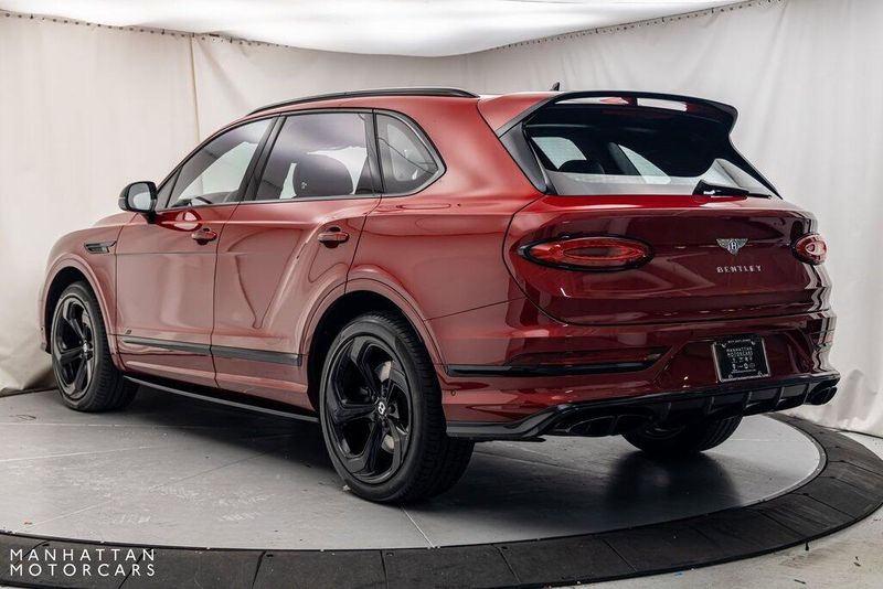 2022 Bentley Bentayga SImage 8