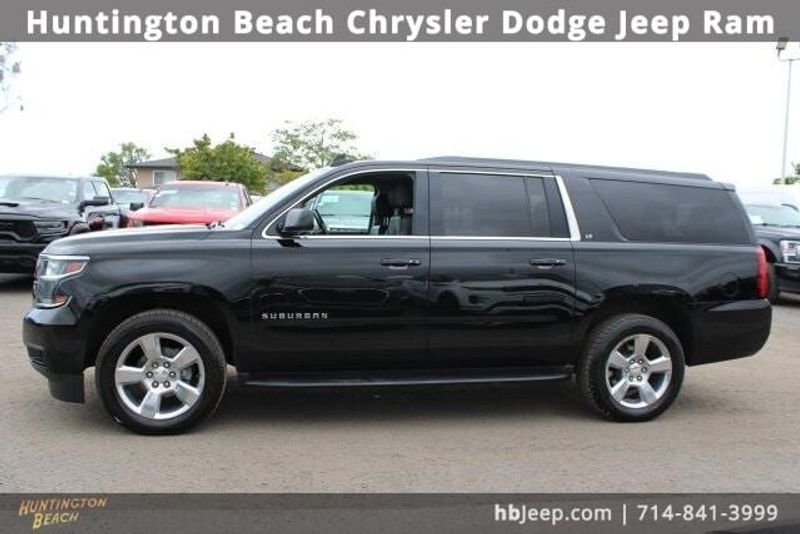 2018 Chevrolet Suburban LTImage 8