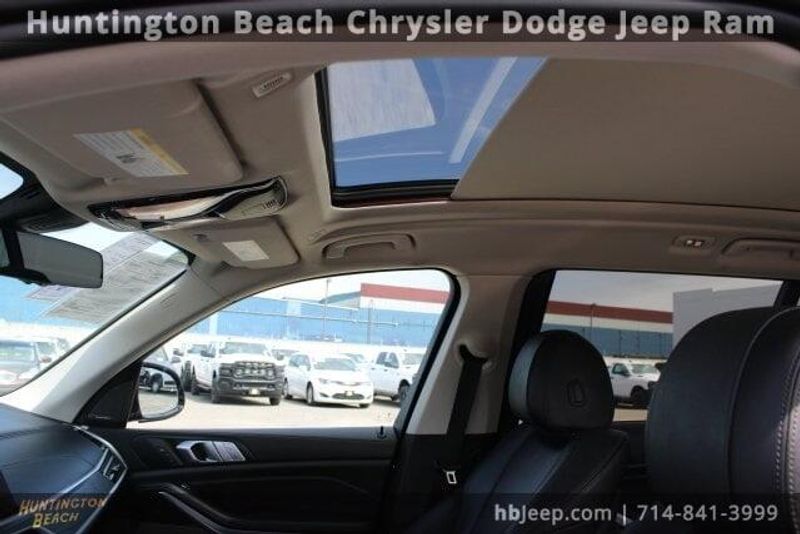 2020 BMW X7 xDrive40iImage 34