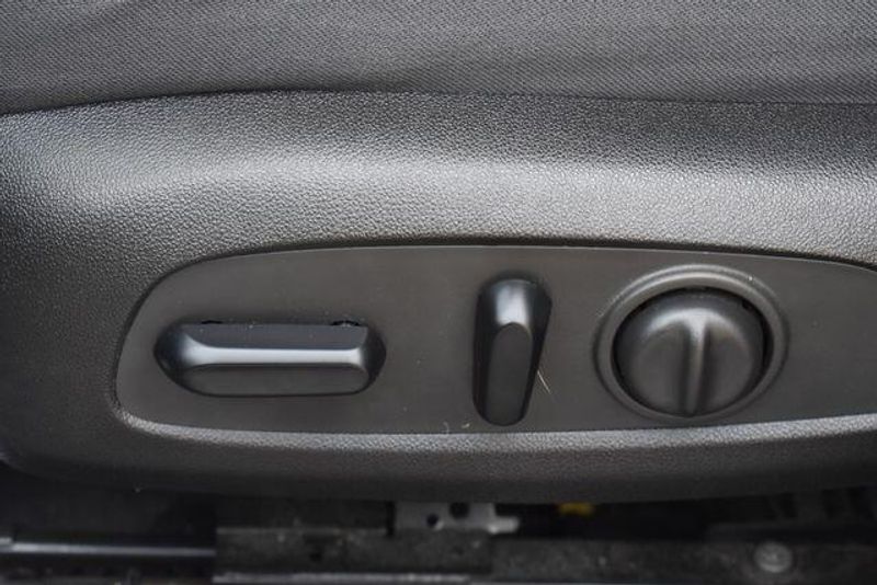 Used 2018 Chevrolet Malibu LTImage 21