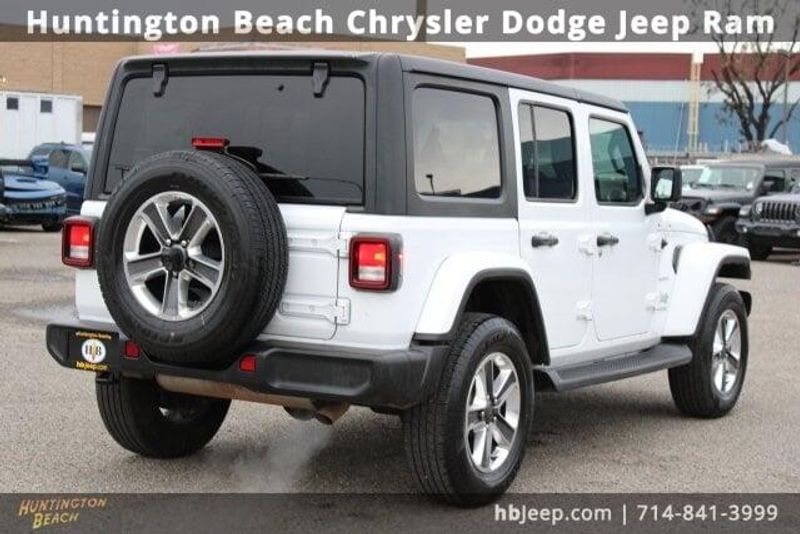 2022 Jeep Wrangler Unlimited SaharaImage 5