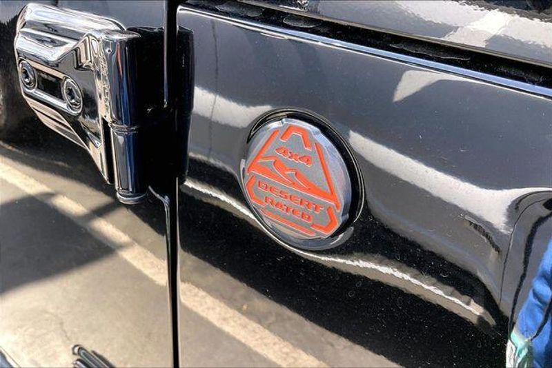 Used 2024 Jeep Gladiator MojaveImage 7