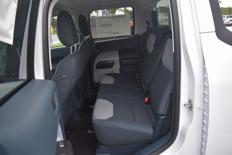 New 2025 Ford Maverick XLTImage 6