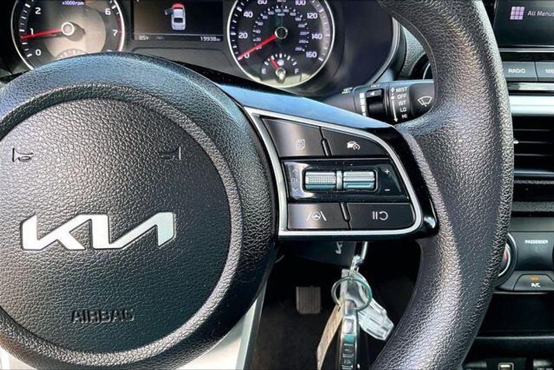 Used 2023 Kia Forte LXSImage 19