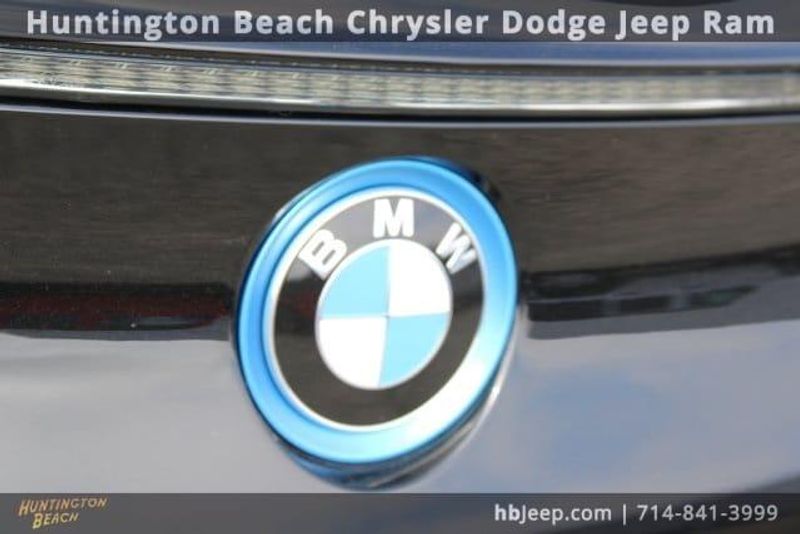 2019 BMW i8 BaseImage 7