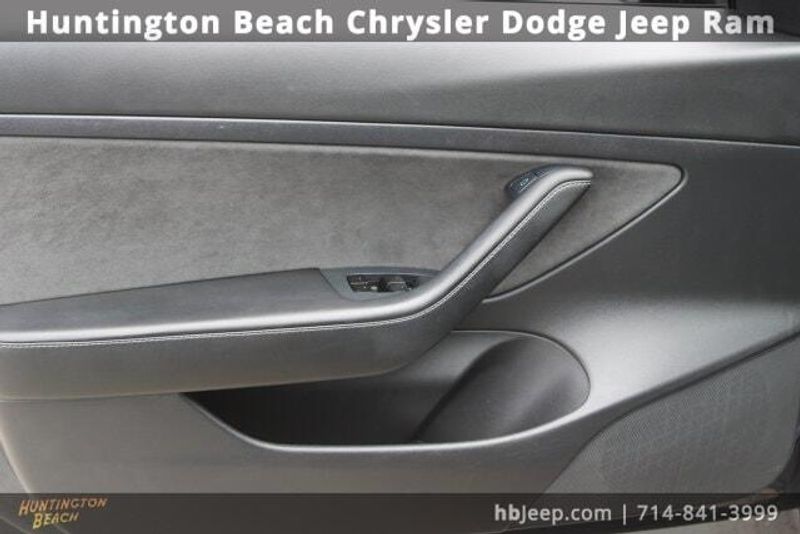 2021 Tesla Model 3 Standard Range PlusImage 9