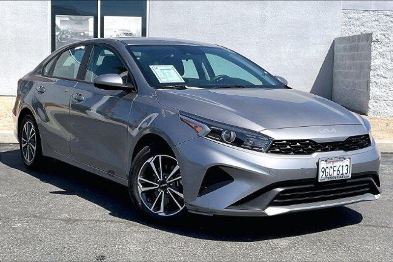 Used 2023 Kia Forte LXSImage 12