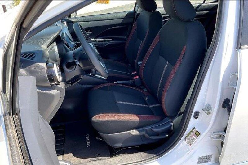 Used 2024 Nissan Versa 1.6 SRImage 24
