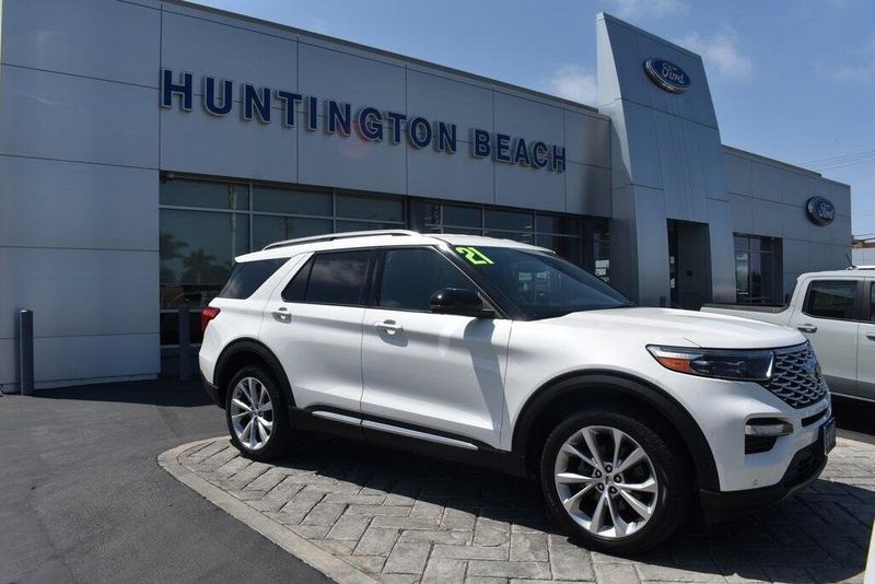 2021 Ford Explorer PlatinumImage 1