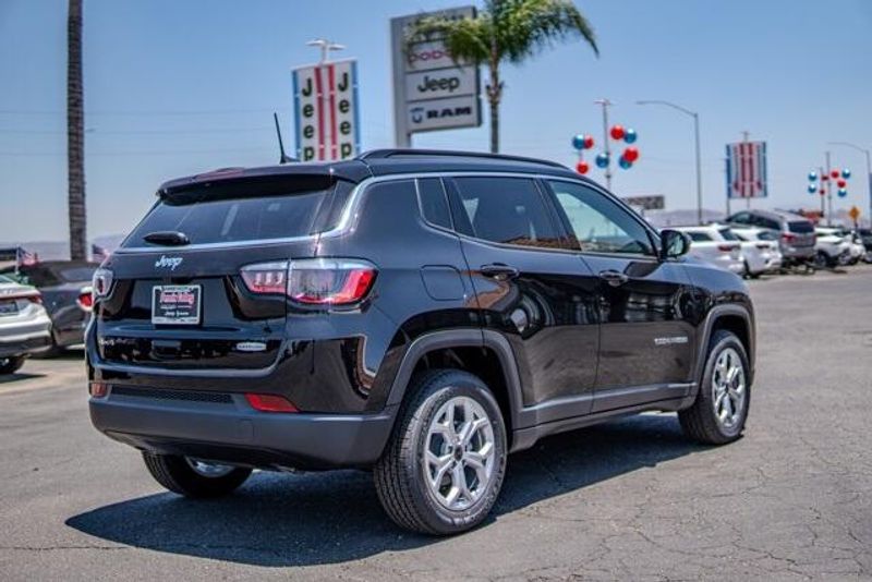 New 2025 Jeep Compass LatitudeImage 7