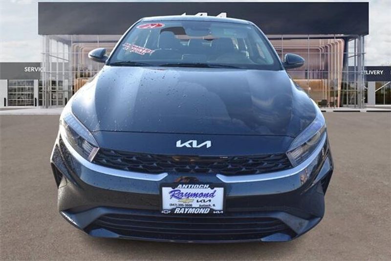 2024 Kia Forte LXSImage 8