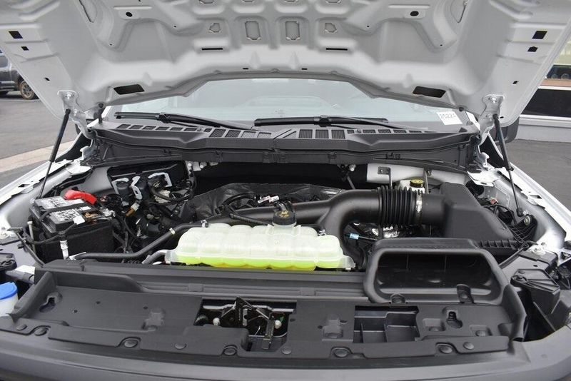 2025 Ford F-150 XLImage 18