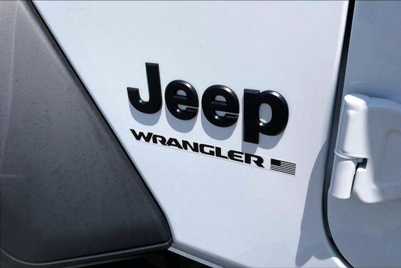 New 2026 Jeep Wrangler 4-door Sport SImage 13