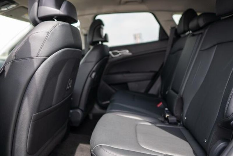 2026 Kia Sportage EXImage 14