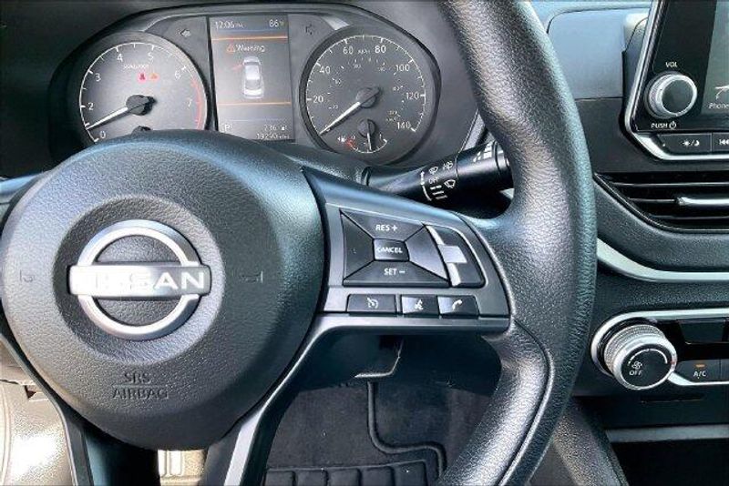 Used 2025 Nissan Altima 2.5 SImage 19