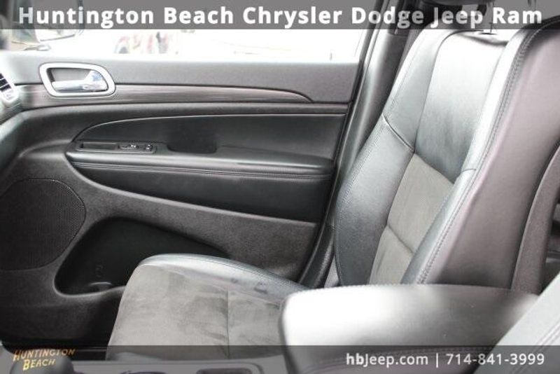 2021 Jeep Grand Cherokee Laredo XImage 34