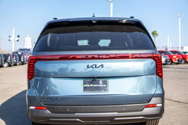 2026 Kia Carnival SX PrestigeImage 6