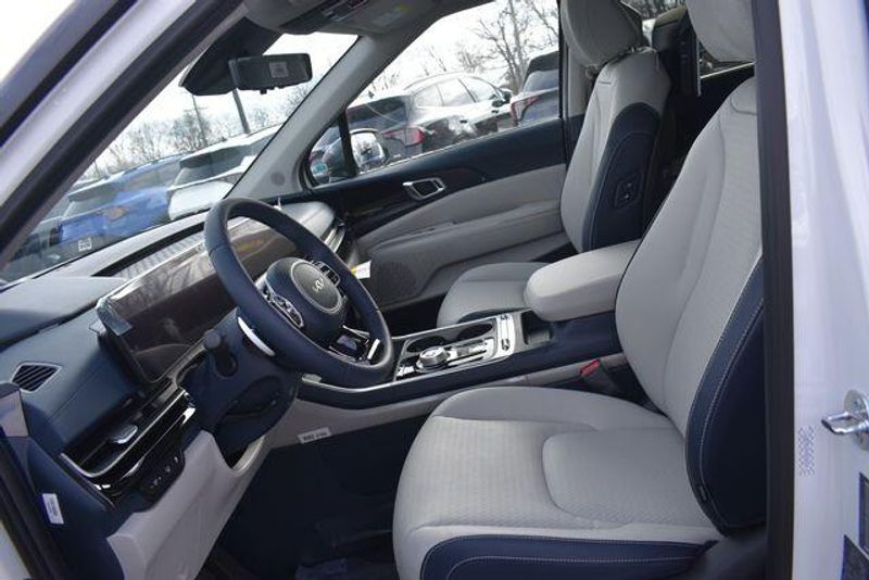 New 2026 Kia Carnival Hybrid SX PrestigeImage 32