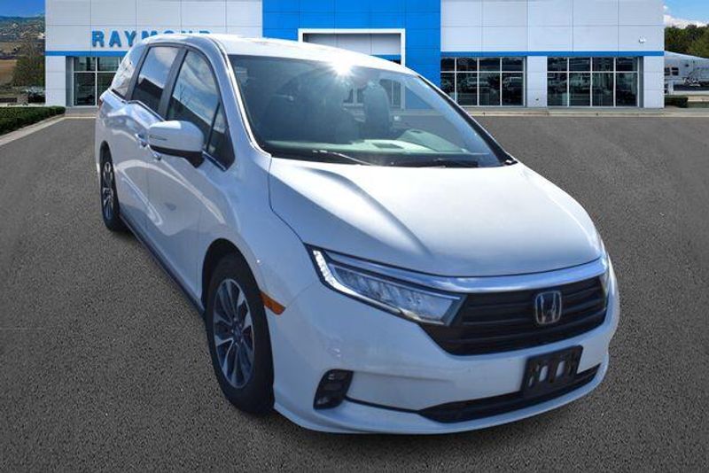 Used 2024 Honda Odyssey EX-LImage 9