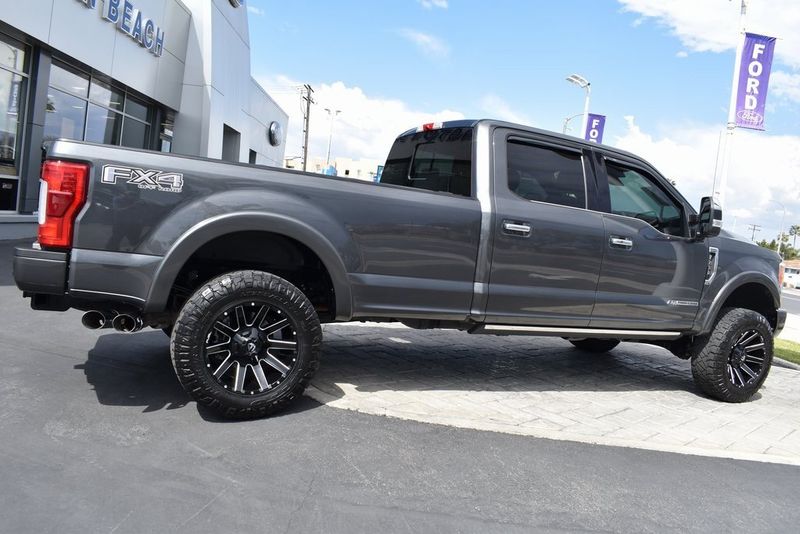 2019 Ford F-250SD PlatinumImage 3