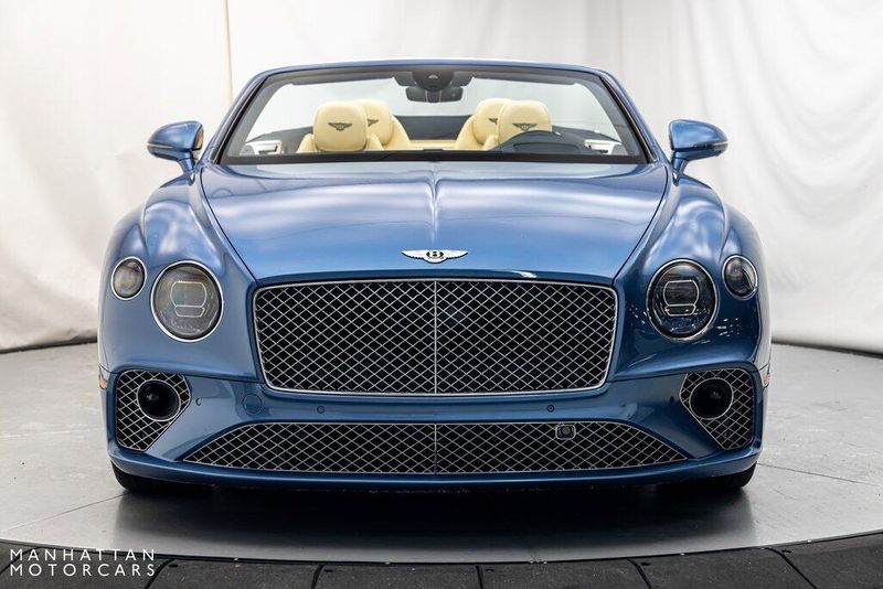 2022 Bentley Continental V8Image 11