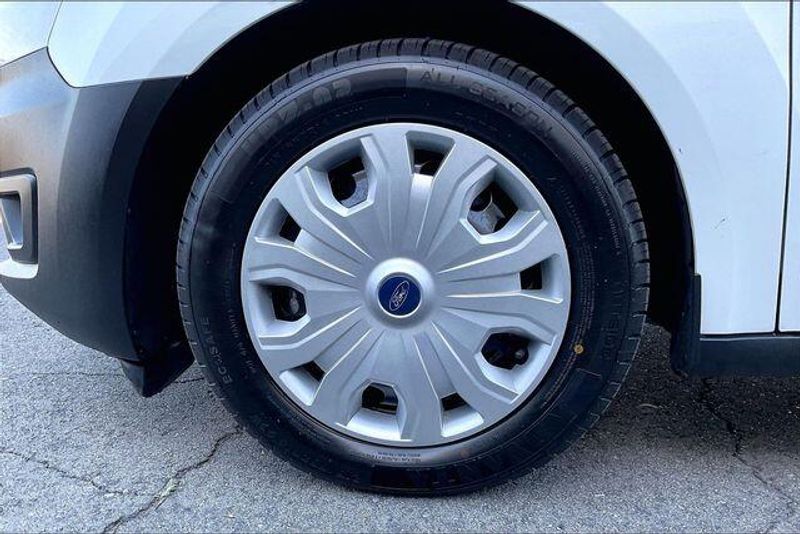 Used 2020 Ford Transit Connect XLImage 8